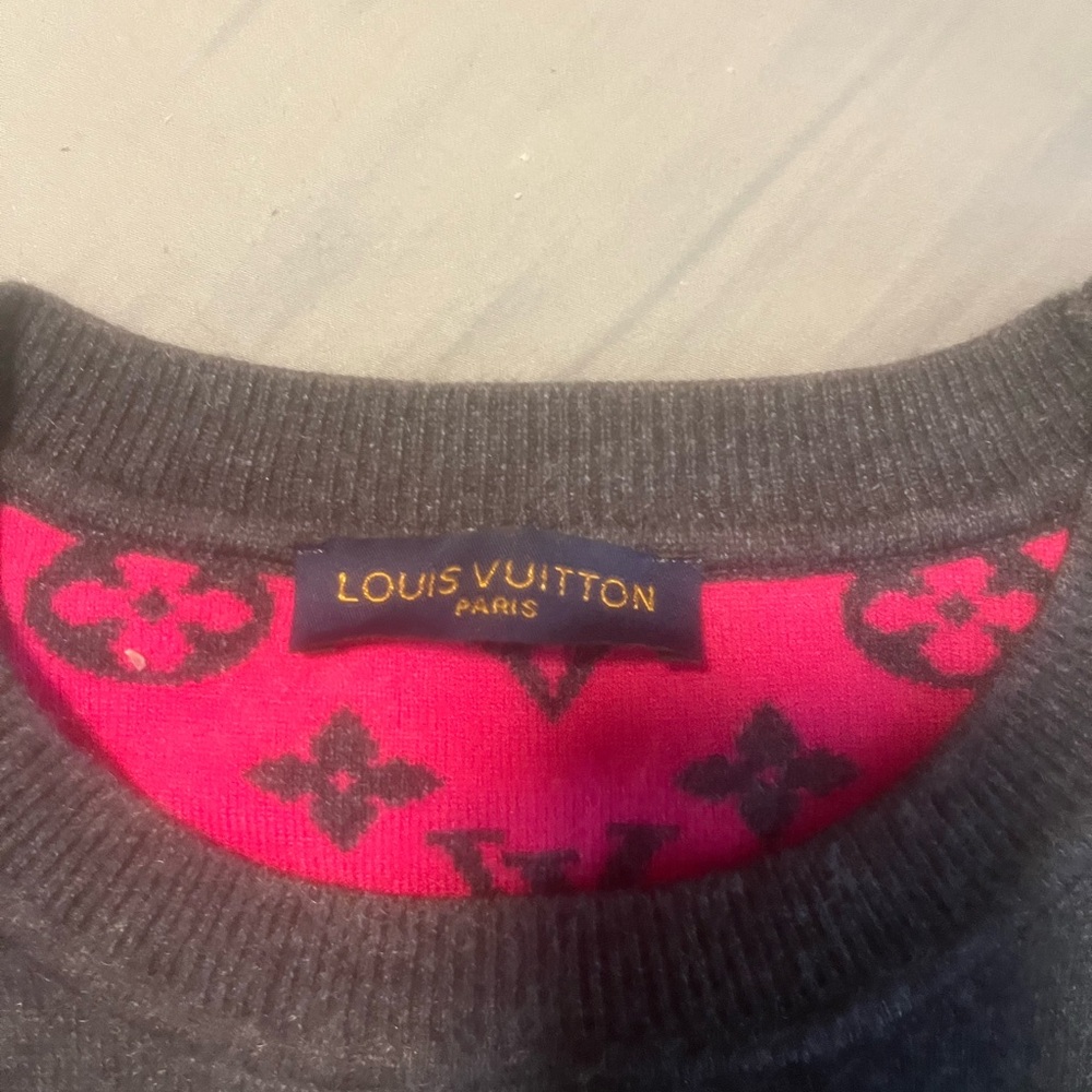 Louis  vuttion sweater